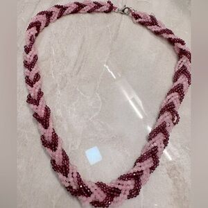 Pink and purple beaded necklace #beadedjewellery